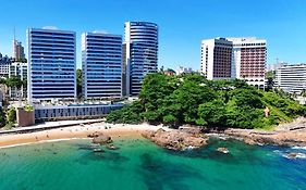 Apartamento sofisticado com acesso exclusivo à praia Beach Class Salvador